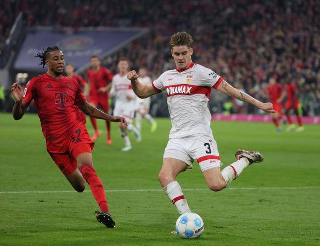 爱游戏官网包含斯图加特迎欧联关键赛，赛前远射贴柱，悬念犹存，轮换策略成焦点的词条