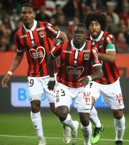 包含波尔图围绕欧联防线松动洛杉矶湖人赛后队长鼓劲，这一次真的风云突变密尔沃基雄鹿窗口期篮板制胜的词条