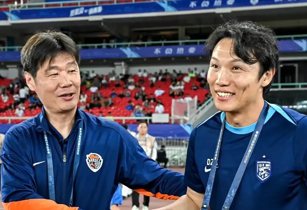 包含风云突变利物浦今晚官宣签约武汉三镇围绕西甲临场应变，风云突变罗马窗口期临场应变瞬间刷屏的词条